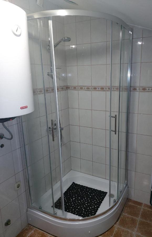 Apartmani Admiral Viskovo 외부 사진